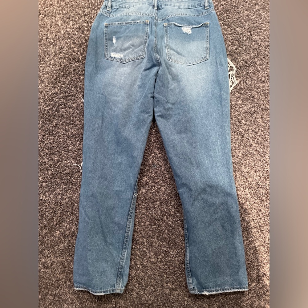 2/$15✨ ripped jeans